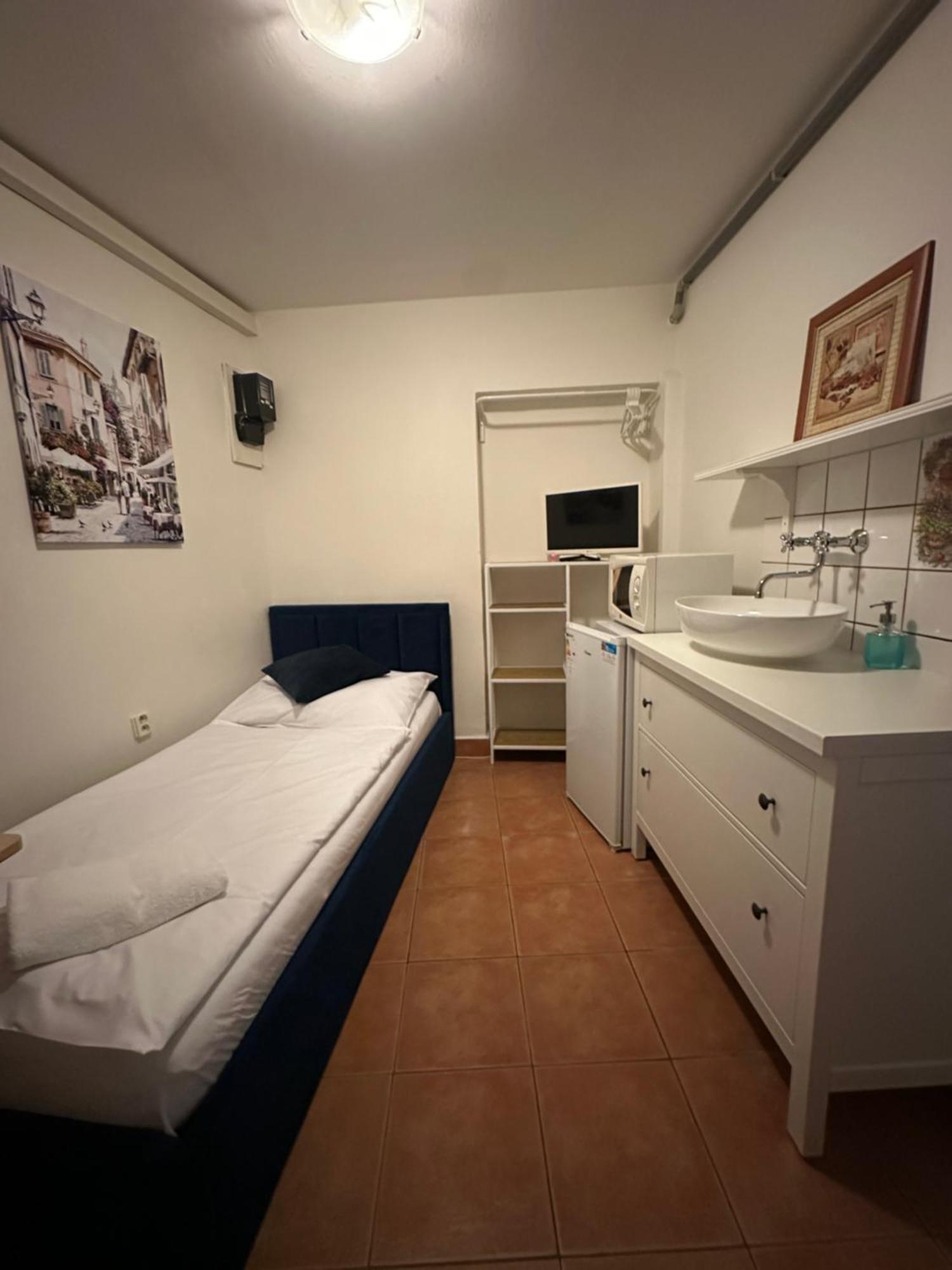 P4D Room Чеське Будєйовіце Екстер'єр фото